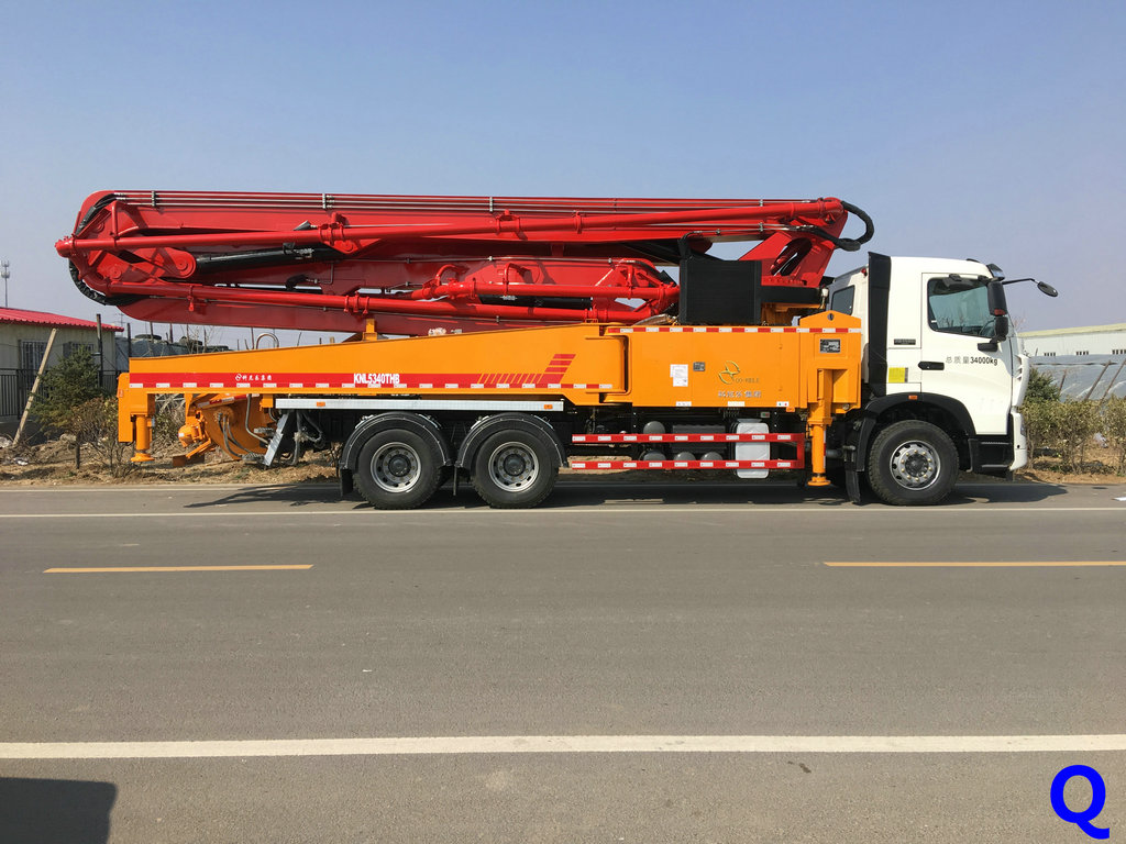 小型混凝土泵車，小型泵車，天泵，混凝土泵車