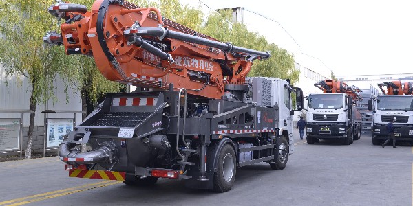 建設農(nóng)村與小型泵車，是密不可分的